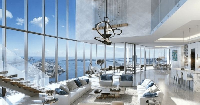 Duplex Vinhomes mang đến không gian thông tầng sang trọng, ánh sáng tự nhiên tràn ngập  