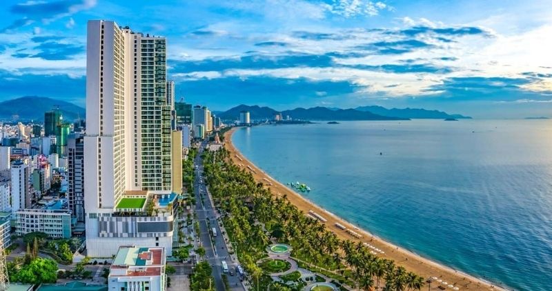 Nhu cầu sở hữu nhà ở và bất động sản nghỉ dưỡng tại Nha Trang vẫn duy trì ổn định nhờ sức hút của thành phố biển du lịch.
