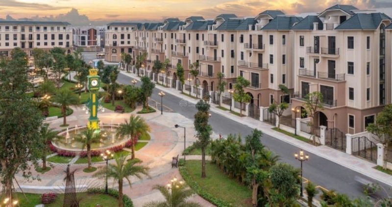 Biệt thự liền kề phân khu Thời Đại phù hợp mở cửa hàng, văn phòng hay dịch vụ nhờ nằm gần khu dân cư đông đúc.